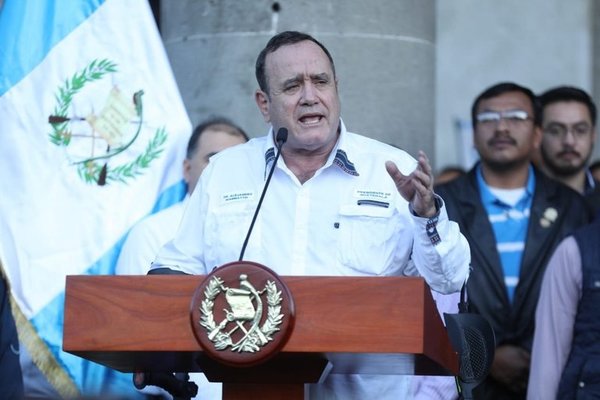 El vicepresidente de Guatemala pidió la renuncia al mandatario del país » Ñanduti