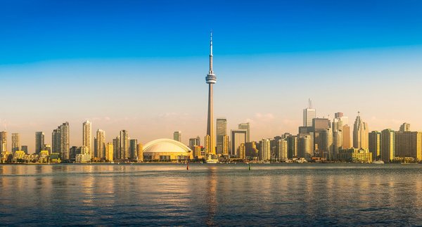 Canadá cierra Toronto y parte de su área metropolitana para tratar de contener el coronavirus | .::Agencia IP::.