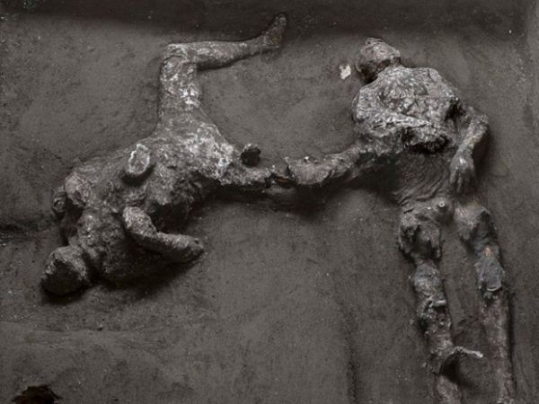 Hallan en Pompeya los restos de dos víctimas de erupción del año 79 d. C.