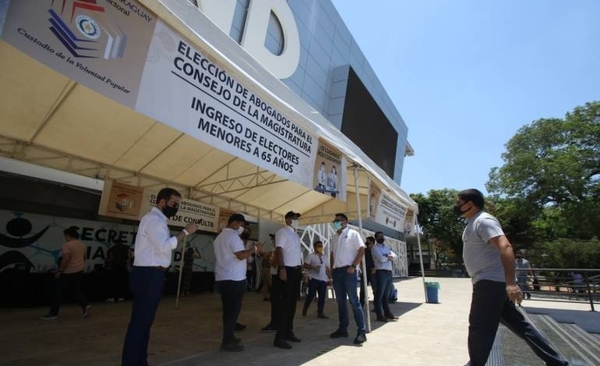 HOY / Normalidad en votación de abogados que eligen a sus representantes ante el Consejo de la Magistratura