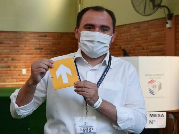 Bogarín y Paciello obtienen mayoría de votos, según el TREP