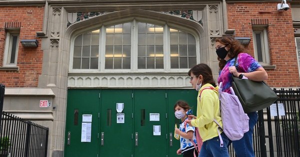 La Nación / A la Corte para reabrir las escuelas