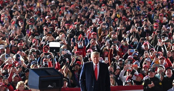 La Nación / Un juez de Pensilvania desestima las acusaciones de Trump de fraude electoral