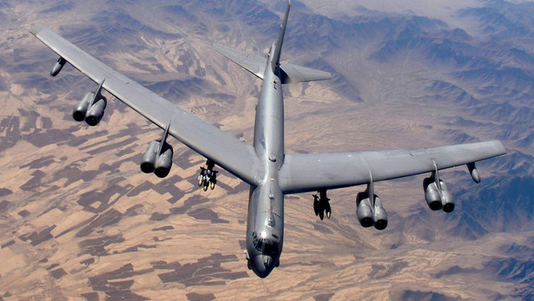 EE.UU. envía bombarderos estratégicos a Oriente Medio para "disuadir una posible agresión" » Ñanduti