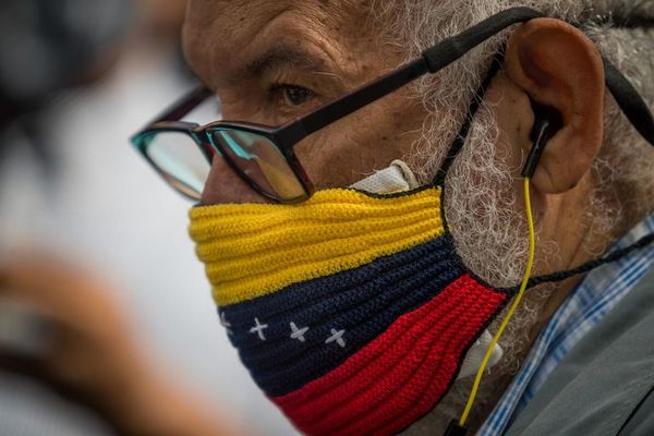 Llegan a Venezuela 32 toneladas de ayuda internacional con dotación médica  - Mundo - ABC Color