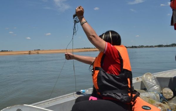 Realizan controles para el cumplimiento de la veda pesquera en Ñeembucú » Ñanduti