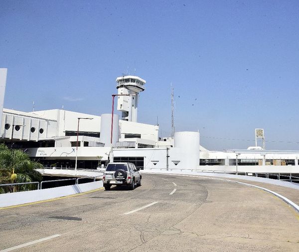 Aeropuerto pasa examen de autoridades de EE.UU. y se abre puente con el norte - Nacionales - ABC Color