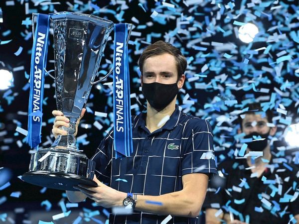 Medvedev vence a Thiem y se queda con el Torneo de Maestros