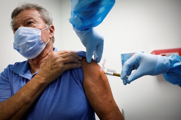 EEUU espera iniciar la vacunación contra el coronavirus el 11 de diciembre