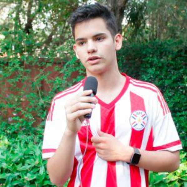 Joven paraguayo logró el oro en olimpiada internacional de Matemática  - Nacionales - ABC Color