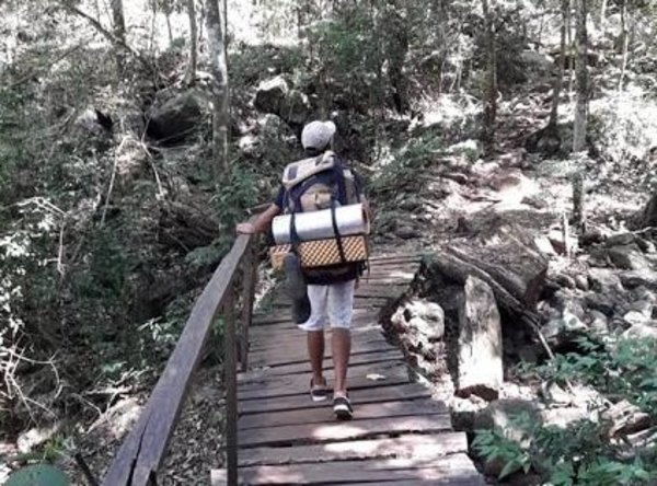 Crónica / CAZA FANTASMAS: ¡Le pagan para cachar evidencias de poras!