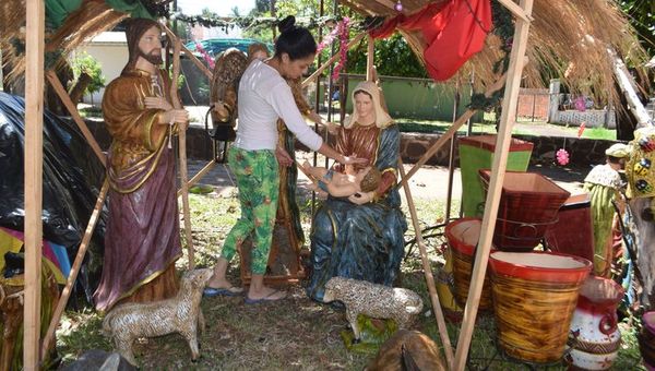 Un anticipo de Navidad en la Avda. Japón de Encarnación - Nacionales - ABC Color