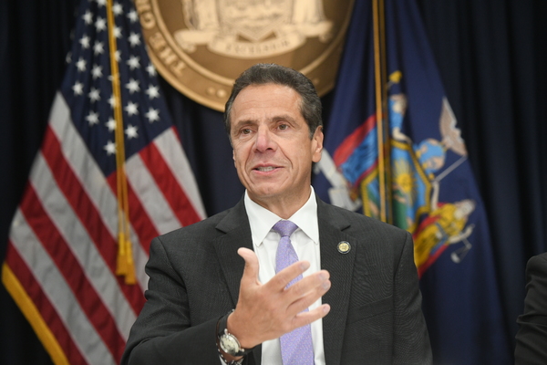 Gobernador de Nueva York pidió precaución de cara a los próximos días festivos para frenar el aumento de contagios » Ñanduti