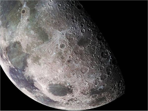China prepara lanzamiento de sonda a la Luna para recolectar muestras