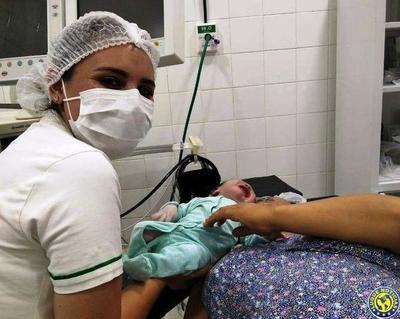 Después de 23 años se produjo nuevamente un nacimiento en hospital de Areguá •