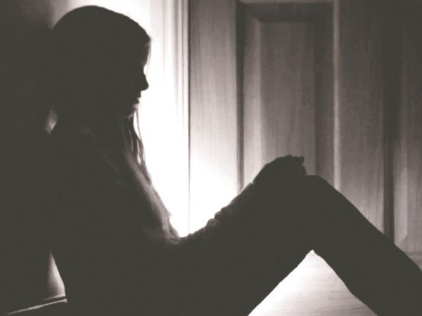 Se quedó a dormir en la casa de sus amigas y fue abusada