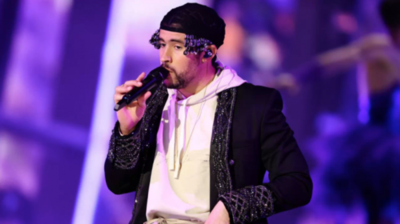 HOY / Bad Bunny triunfa en unos American Music Awards rendidos a lo latino