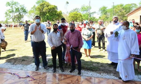 Caazapá: Inauguran nueva capilla en Rosario Guavirá Punta - Noticiero Paraguay