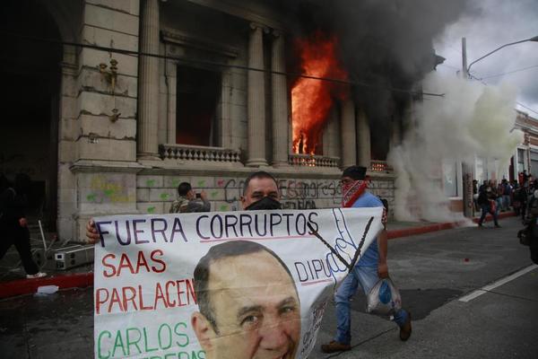 Guatemala: Congreso suspende aprobación del presupuesto que desató protestas - ADN Paraguayo