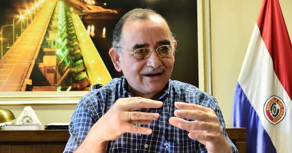 La Nación / Exdirector de Yacyretá dice que binacional debe entregar información