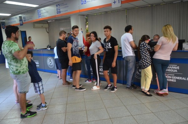 Masiva salida de paraguayos a las playas del Brasil para vacacionar - ADN Paraguayo