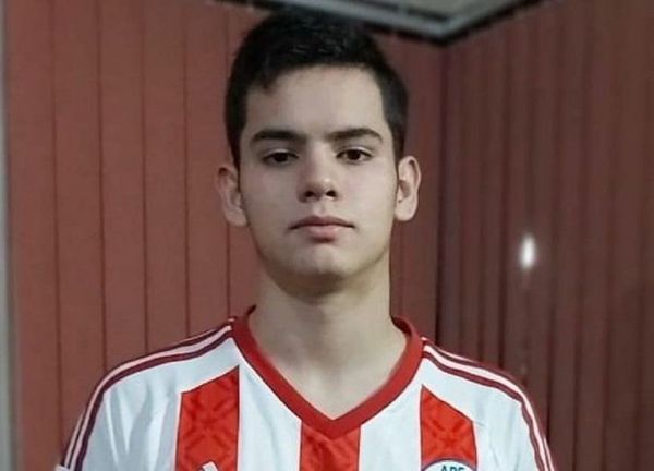 "Con mucho orgullo pude alzar el nombre del país en el podio": Joven paraguayo gana medalla de oro internacional » Ñanduti