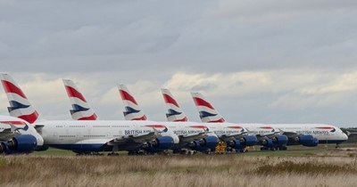 La Nación / Para sobrevivir British Airways vende copas de champán y otros objetos del Boeing 747