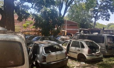 Gobernación subasta vehículos y maquinarias que están en desuso