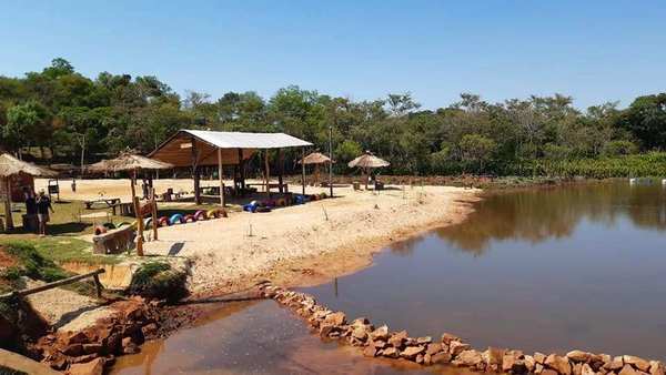 Inauguraron mejoras en el emblemático arroyo Sanguri