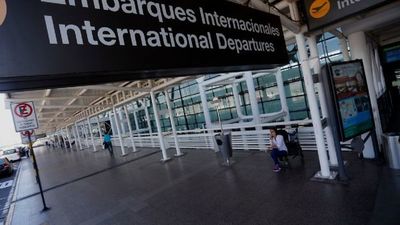 Tras ocho meses de cierre, Chile vuelve a reabrir sus fronteras