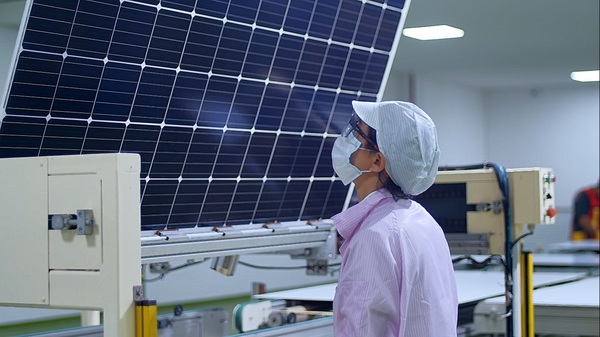 La firma Solarever abre planta en México con 20 millones de dólares de China - MarketData