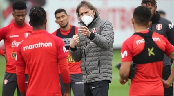 HOY / Gareca continuará al frente de la selección de Perú, confirma la federación