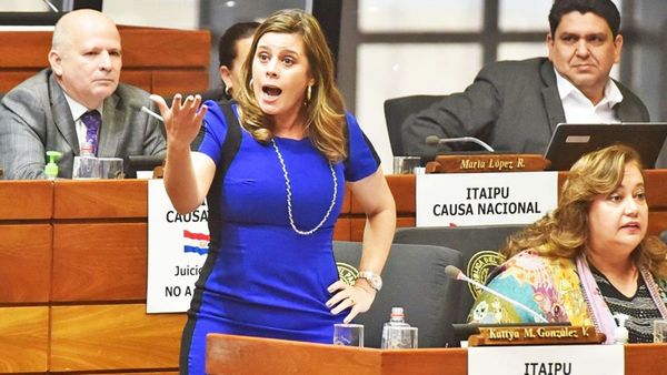 Argumento entreguista en veto a Proyecto de Ley de fondos de Binacionales, dice Kattya