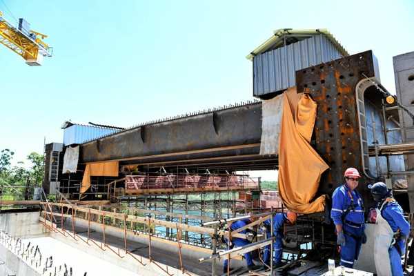 Avanza montaje de vigas trasversales en el lado paraguayo del Puente en Franco – Diario TNPRESS