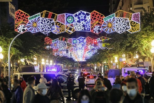 Gobierno español propone limitar a seis personas reuniones en Nochebuena y Nochevieja - ADN Paraguayo