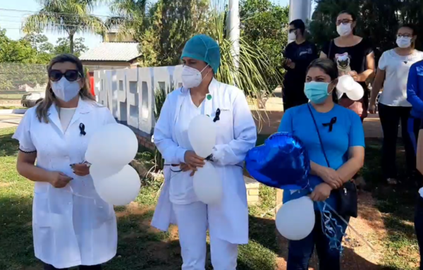 Denuncian que profesional sanitaria con Covid-19, murió esperando por una cama en UTI