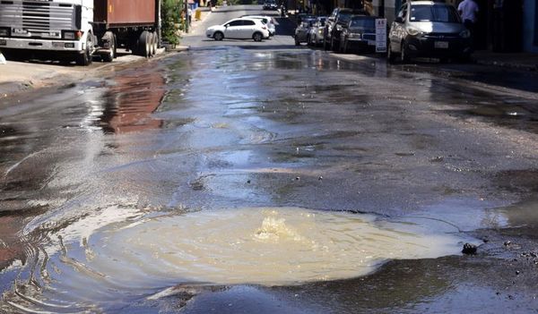 Essap pide no arrojar basura ni sólidos a red cloacal para no colapsarla - Nacionales - ABC Color