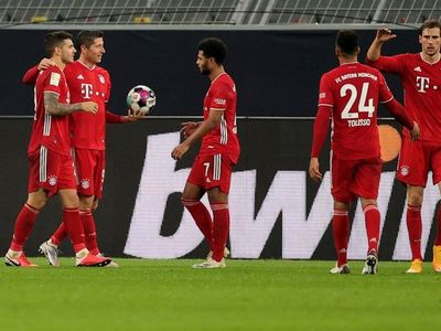 Un Bayern mermado por las bajas busca cerrar el pase a octavos