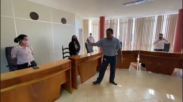 Hernandarias: opositores toman control de la Junta - ABC en el Este - ABC Color
