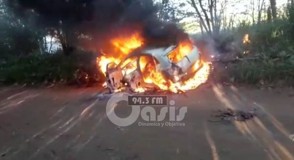 Incineran en simultáneo dos vehículos en Pedro Juan
