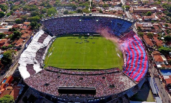 Presidentes de APF, Olimpia, Cerro y otros con Abdo: piden vuelta de público a estadios - ADN Paraguayo