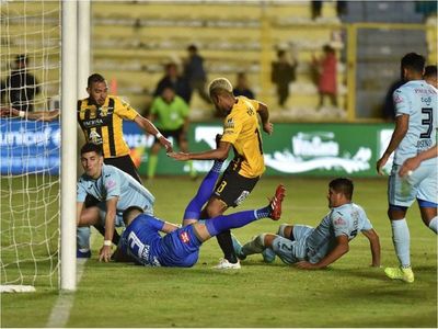 El fútbol boliviano se reanuda el 28 de noviembre tras ocho meses de parate
