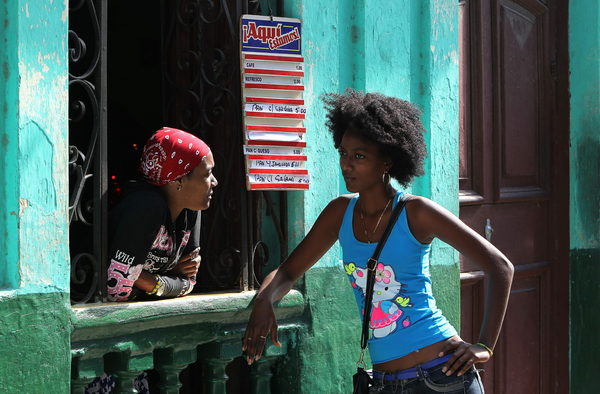 El envío de remesas a Cuba cayó el 54,14 % en 2020 por la covid-19 - MarketData