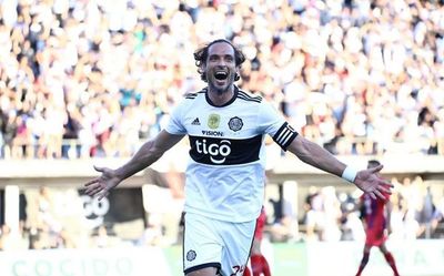 Roque Santa Cruz y el aniversario de los cuatro goles a Cerro Porteño
