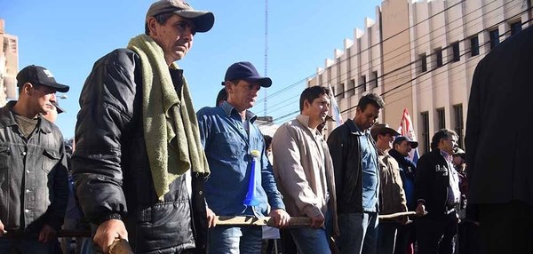 Campesinos niegan injerencia política en nuevas movilizaciones - ADN Paraguayo