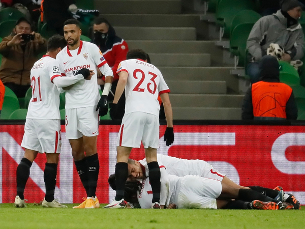 Chelsea y Sevilla sellan la clasificación a octavos