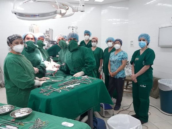 Un hombre donó su riñón a su pareja en el Hospital de Clínicas