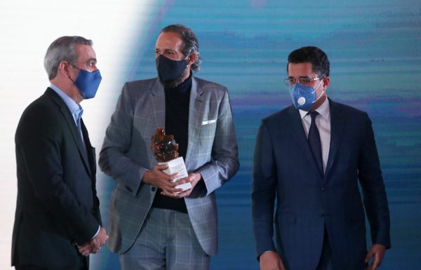 Juan Luis Guerra protagoniza videos de promoción de la República Dominicana - MarketData