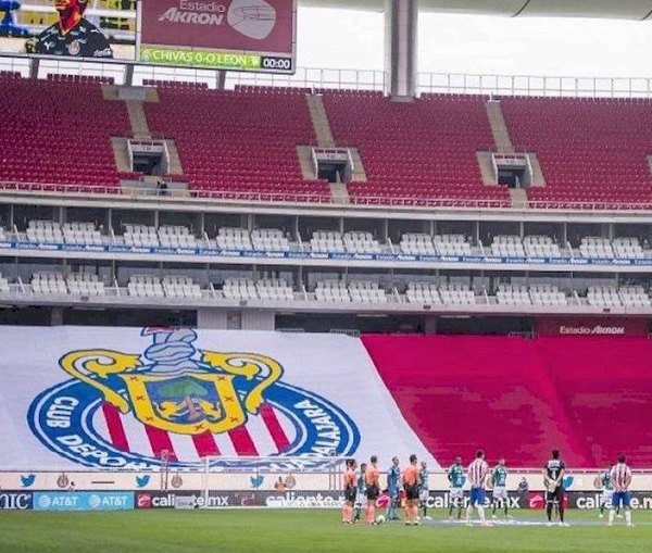 Crónica / Chivas-América, ante cerca de 7 mil hinchas