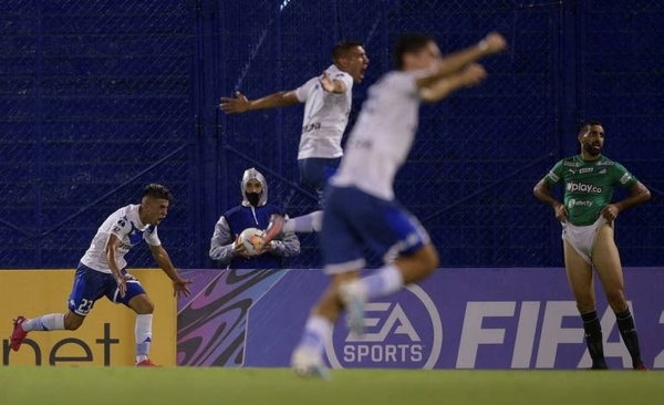 HOY / Vélez vence al Deportivo Cali y queda cerca de los cuartos de final